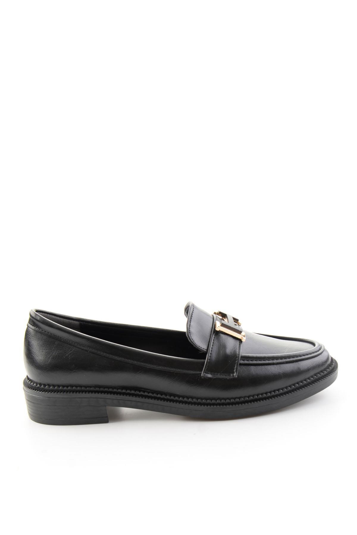 Siyah Kırışık  Kadın Loafer Ayakkabı K01216100542