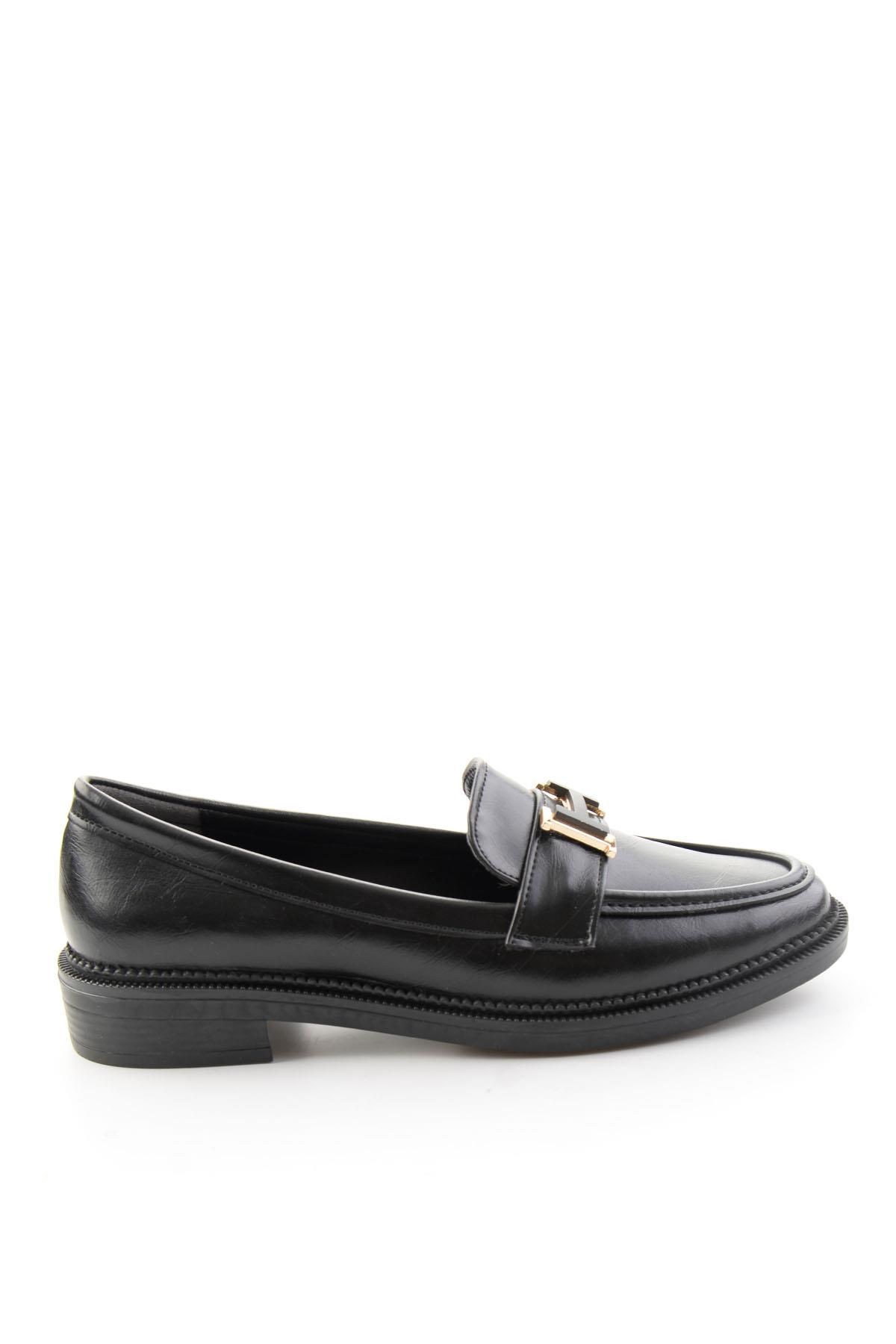 Siyah Kırışık  Kadın Loafer Ayakkabı K01216100542