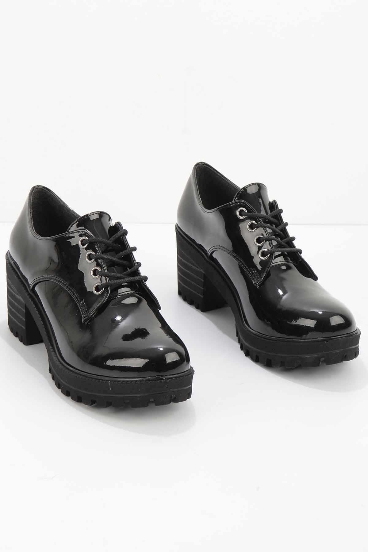 Siyah Rugan Kadın Oxford Ayakkabı K01688010608