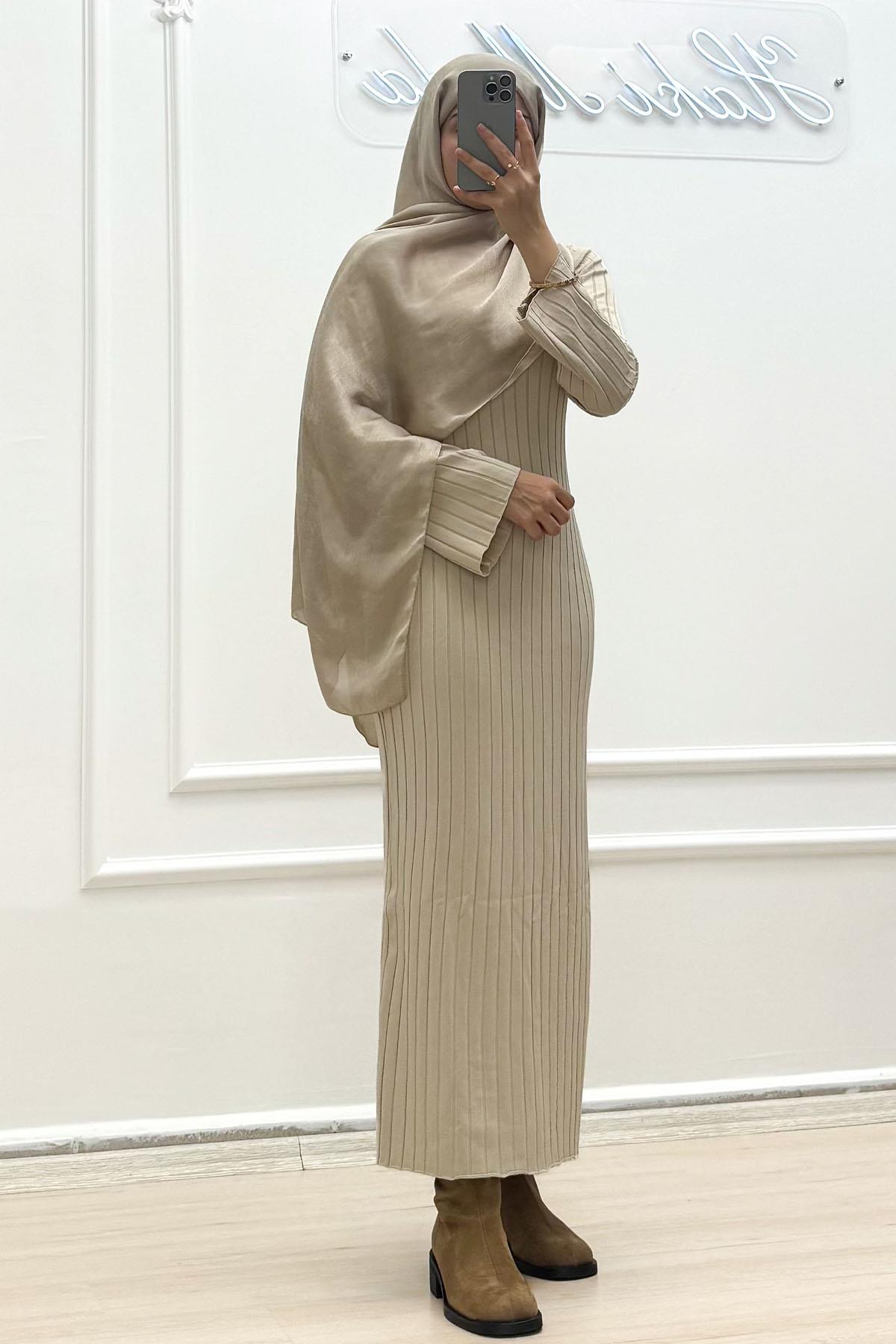 Bisiklet Yaka Taş Triko ElbiseHM3130