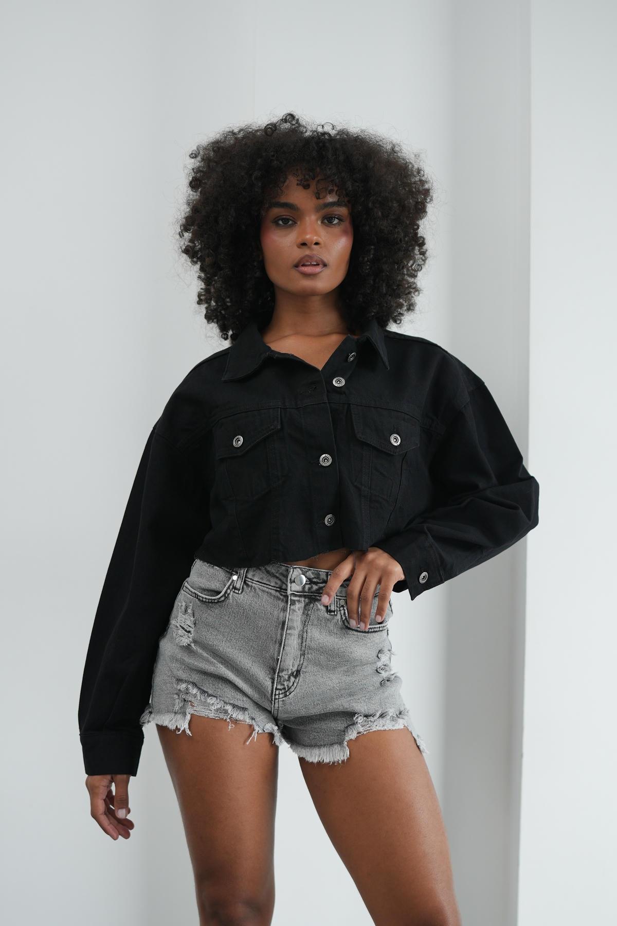 Düğmeli Crop Siyah Denim CeketHM1328