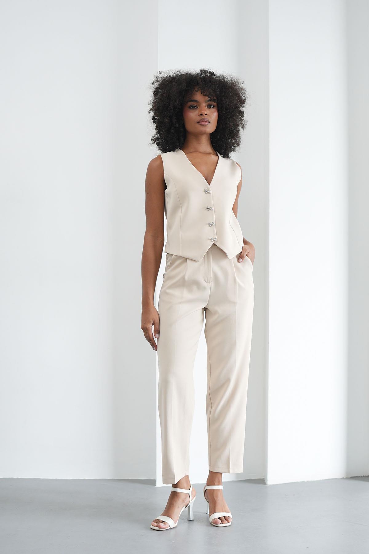 Kelebek Düğmeli Taş YelekHM1336