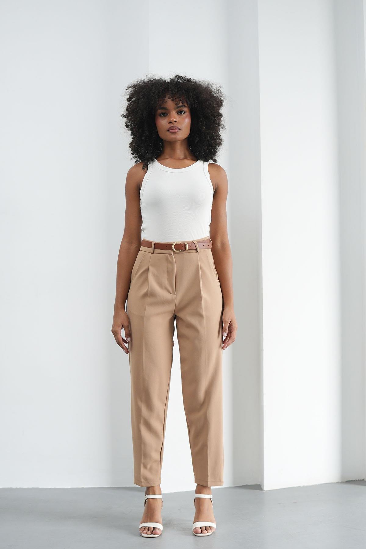 Kemerli Klasik Camel PantolonHM1330