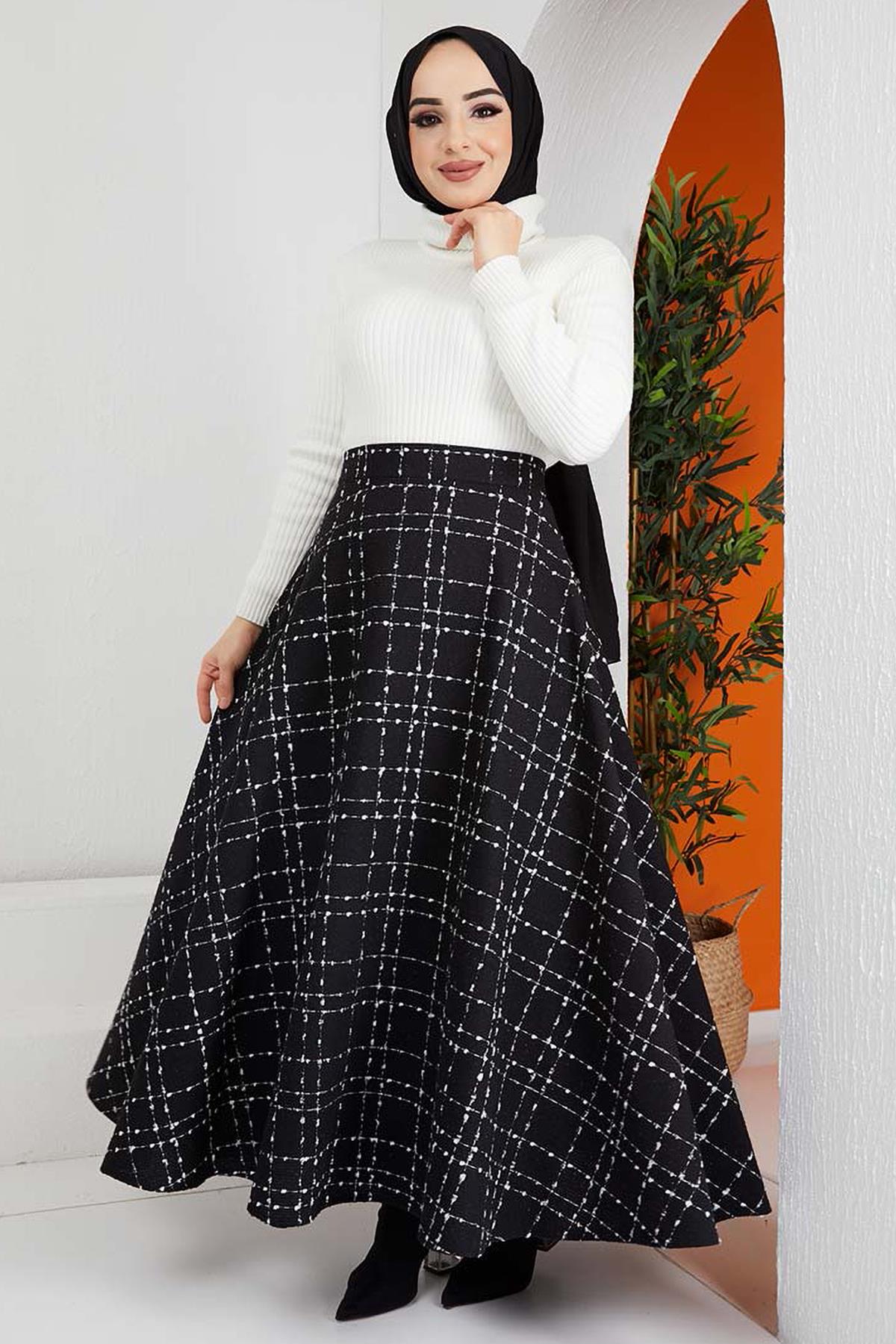 Tesettür Çizgi Desen Etek SiyahHM4019