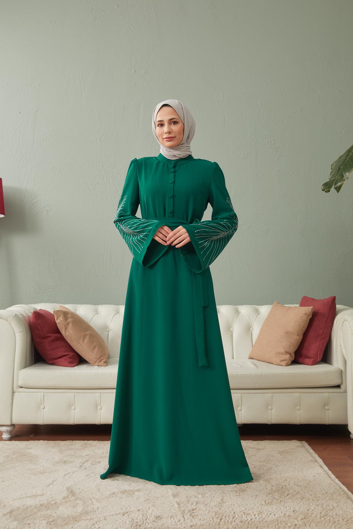 Tesettür Daria Krep Elbise Zümrüt YeşiliHM4160-1