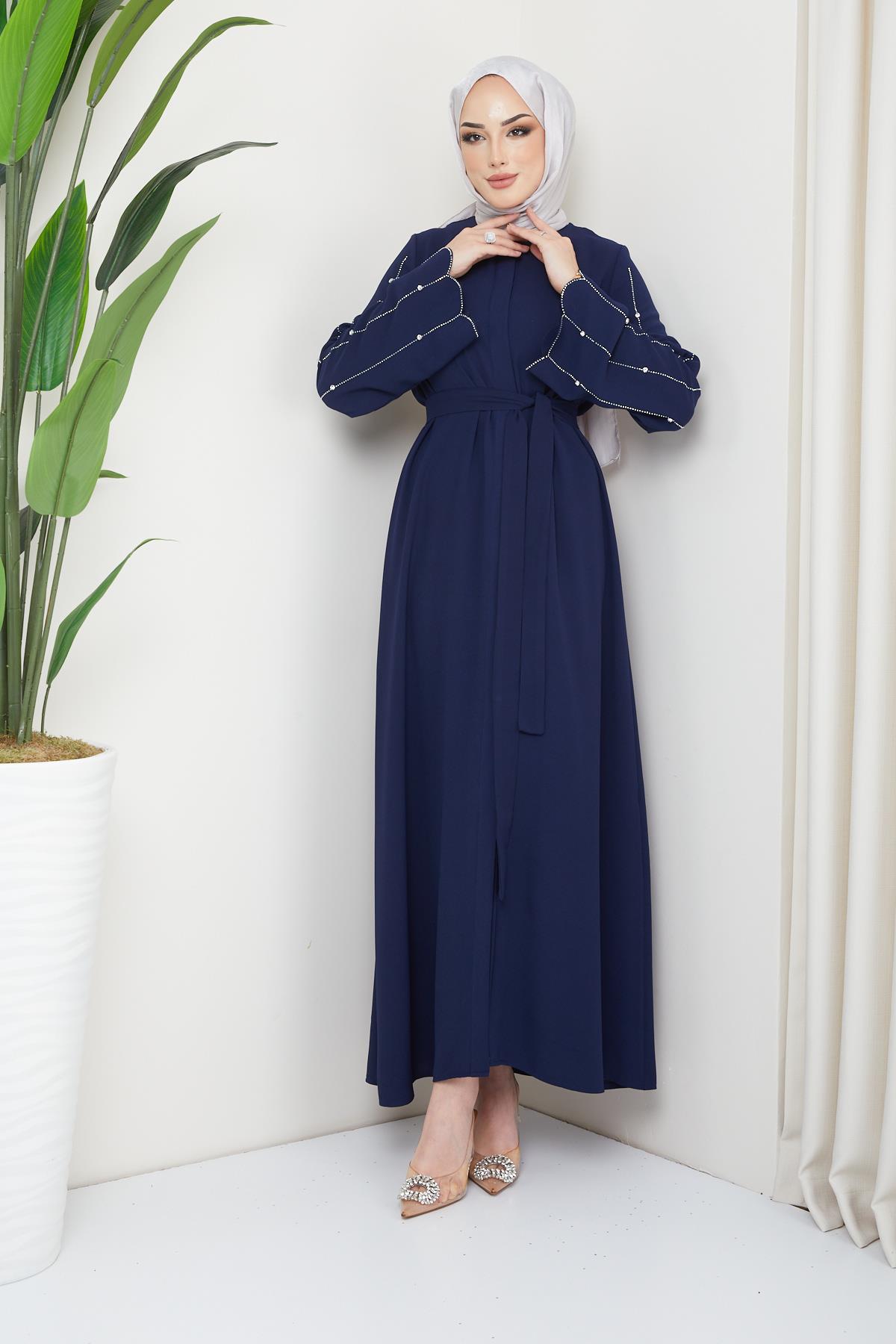 Tesettür Kolları Taş Süslemeli, Düğmeli Krep Elbise LacivertHM4191-1