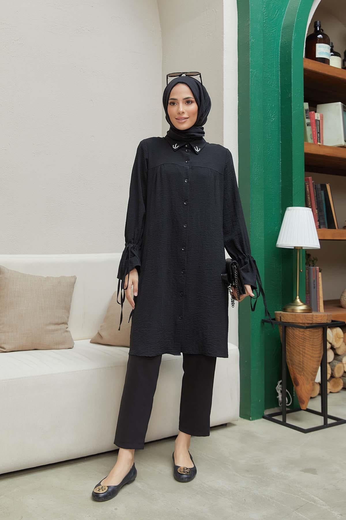 Tesettür Kolu Bağcıklı Düğmeli Tunik SiyahHM4031
