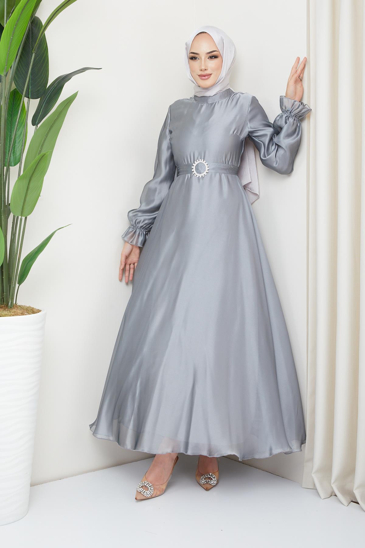 Tesettür Manşeti Fırfırlı, Organze Şifon Abiye GriHM4168