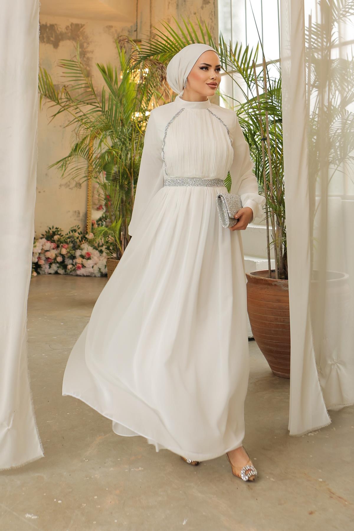 Tesettür Meç Süslemeli, Piliseli Şifon Abiye BeyazHM5013