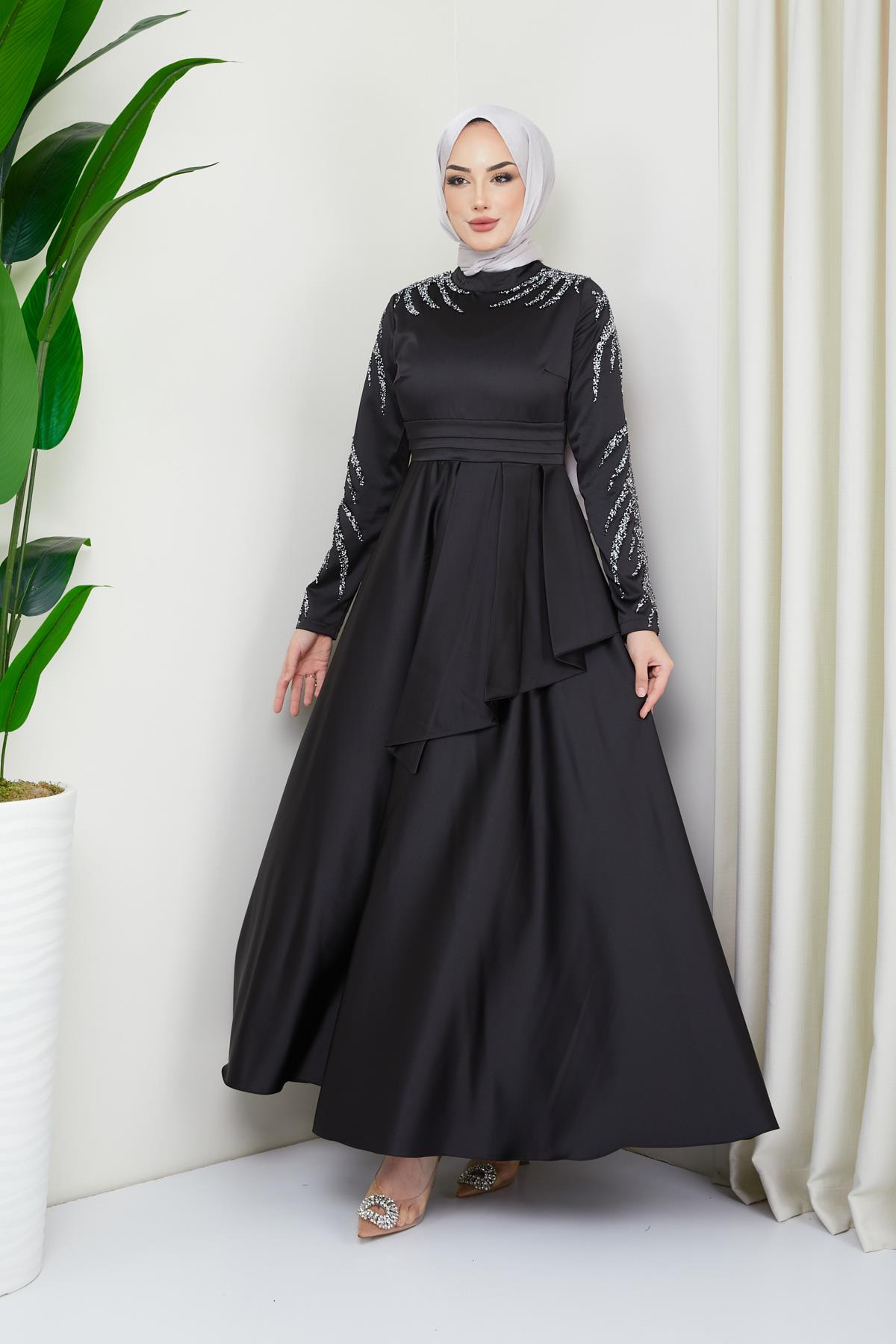 Tesettür Volanlı, Meç Süslemeli Saten Abiye SiyahHM4211