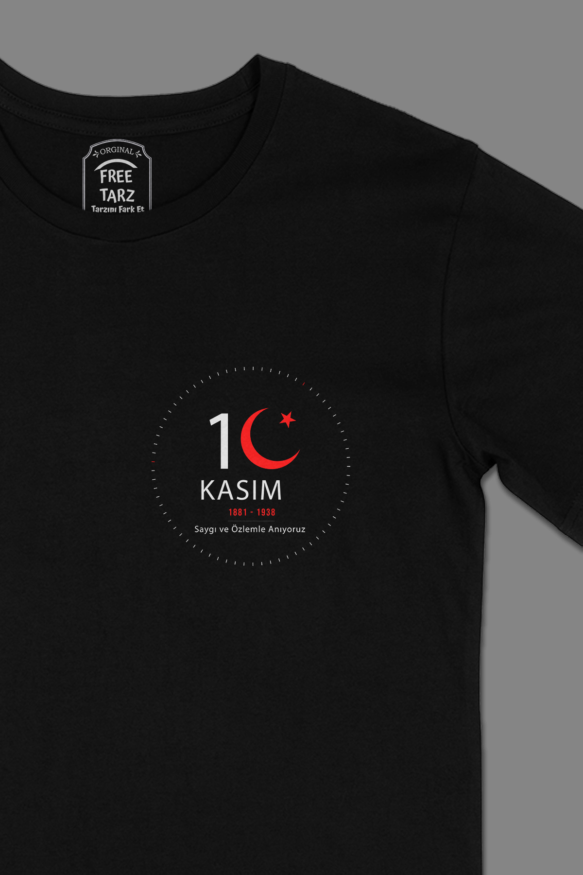 10 Kasım Atatürk Saygı ve Özlemle Anıyoruz Cep Tasarımlı Siyah Tişört