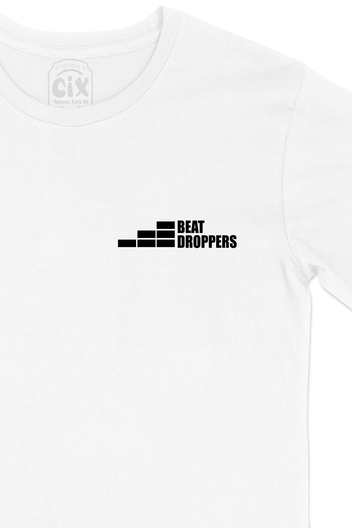 Beat Droppers Cep Logo Tasarımlı Beyaz Tişört