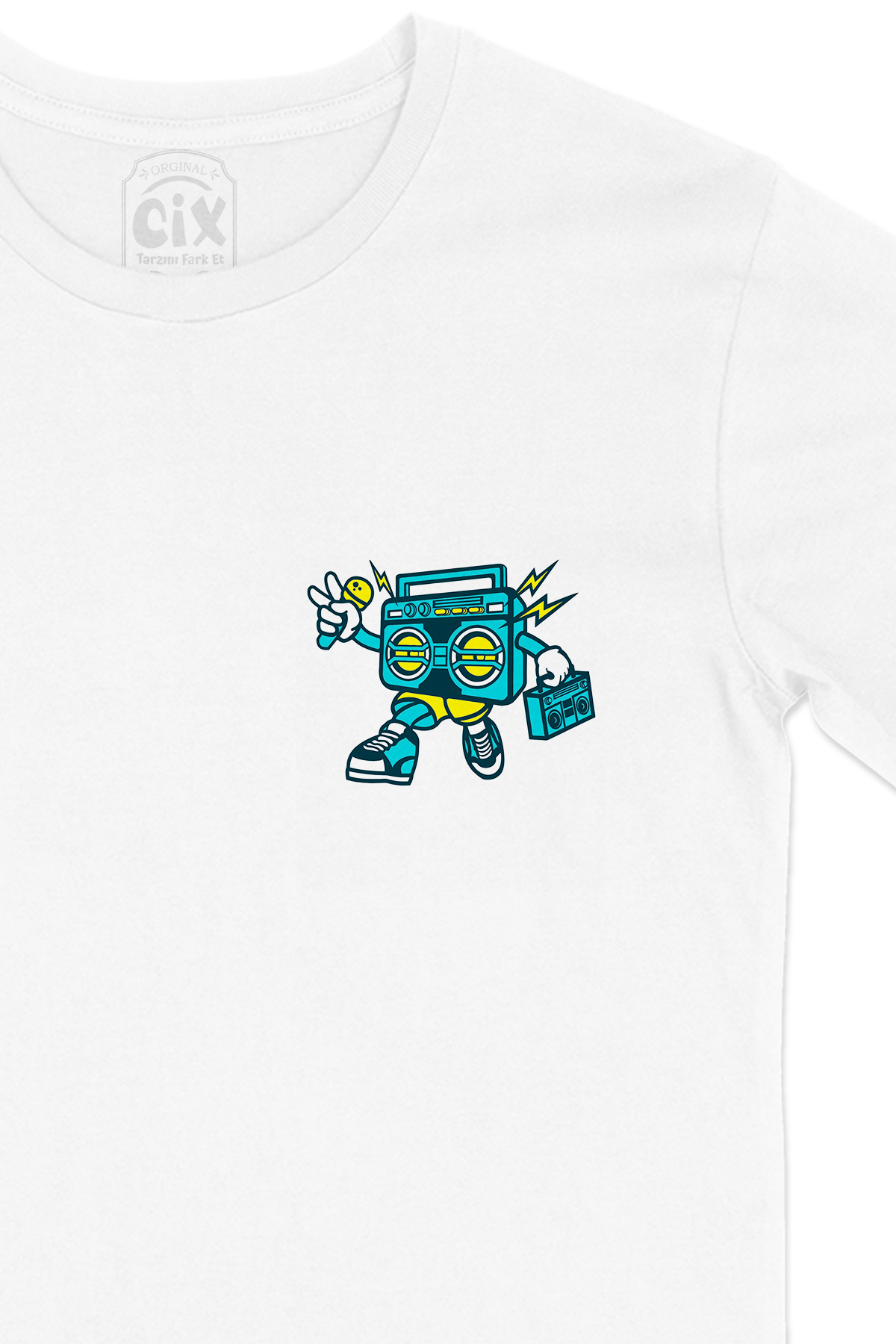 Boom Box Robot Cep Logo Tasarımlı Beyaz Tişört