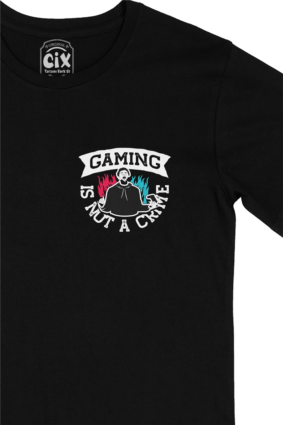 Gaming Is Not A Crime Cep Logo Tasarımlı Siyah Tişört