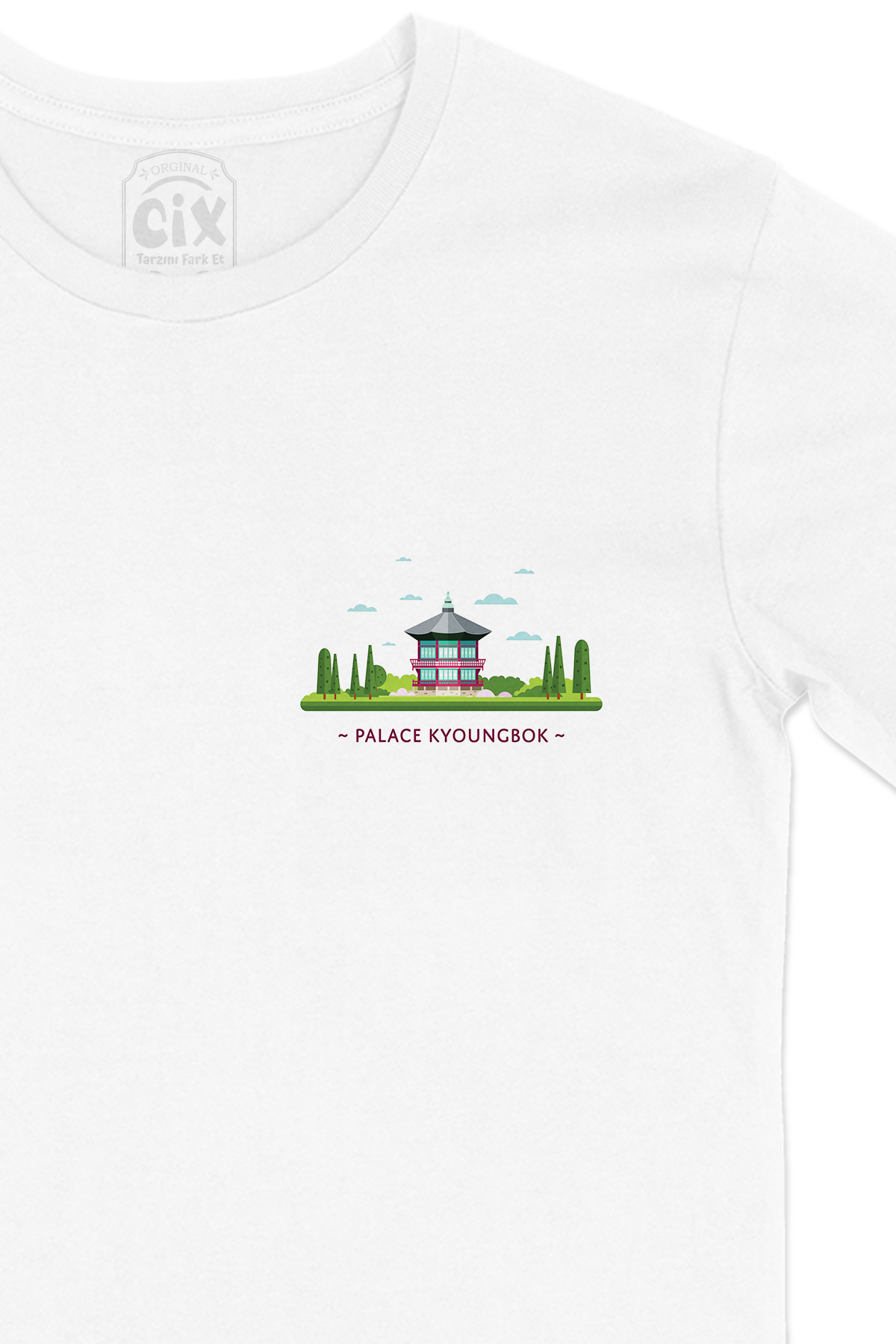 Gyeongbokgung Sarayı Cep Logo Tasarımlı Beyaz Tişört
