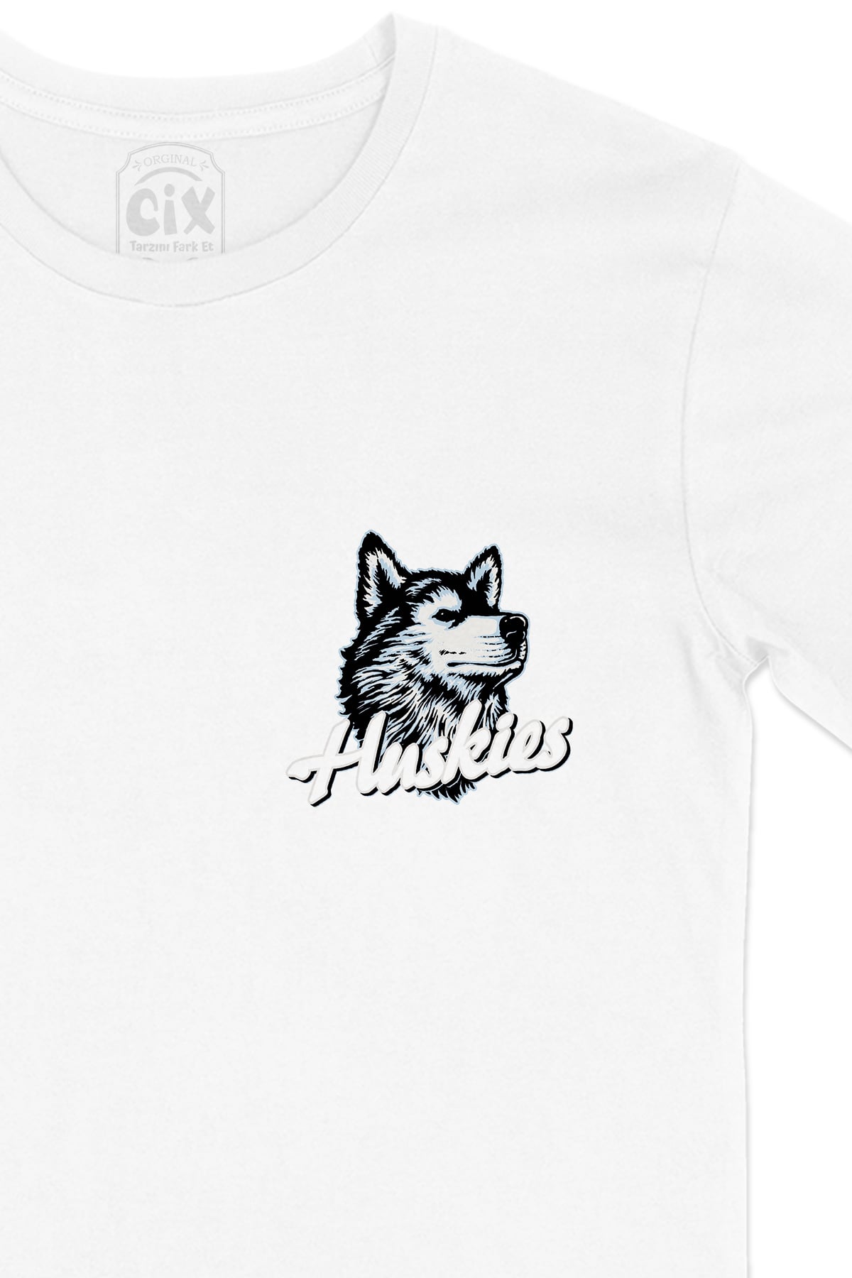 Husky Sibirya Kurdu Cep Logo Tasarımlı Beyaz Tişört