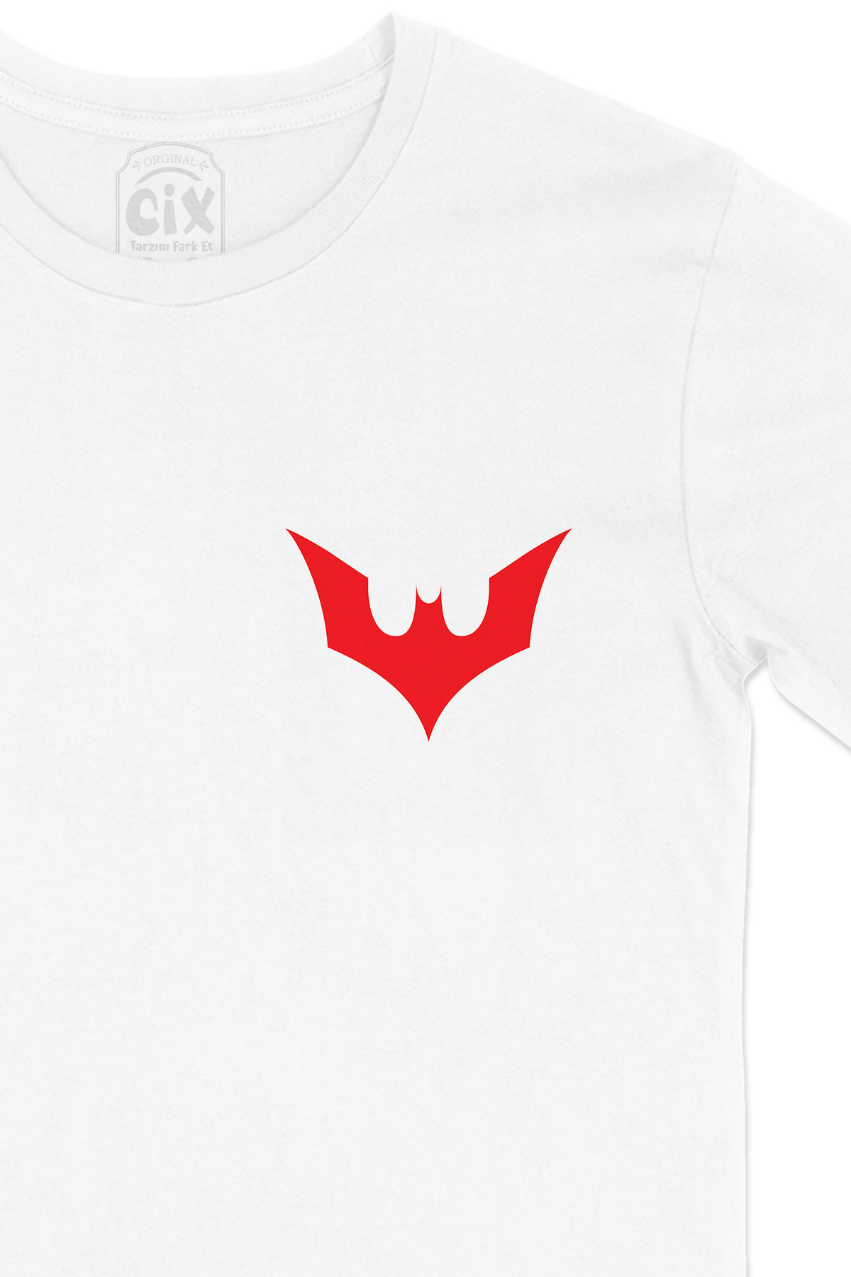 Kırmızı Batman Logolu Cep Logo Tasarımlı Beyaz Tişört