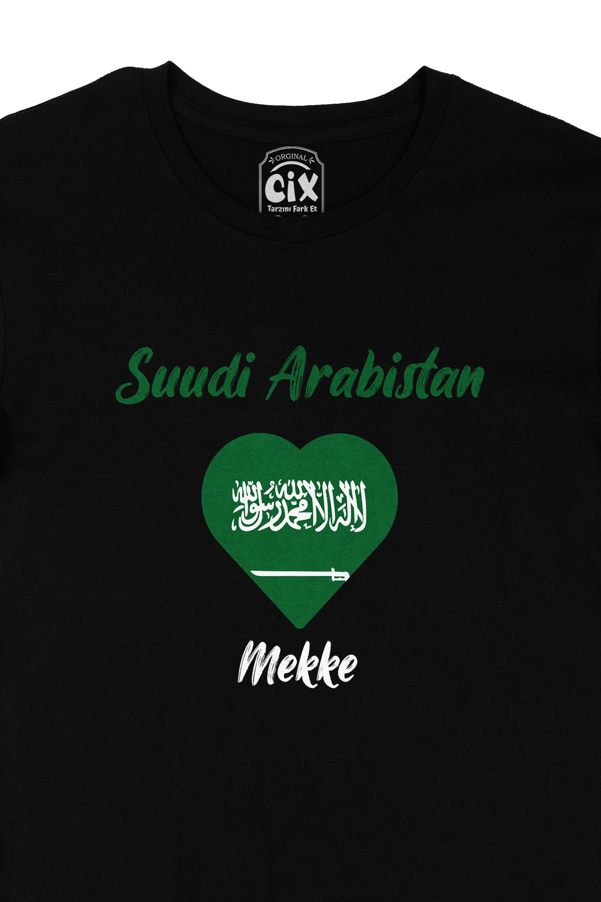 Mekke Suudi Arabistan Bayraklı Kalpli Siyah Tişört