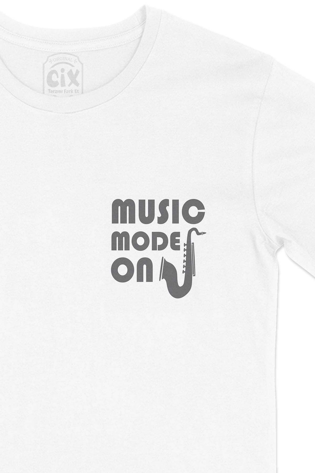 Music Mode On Cep Logo Tasarımlı Beyaz Tişört
