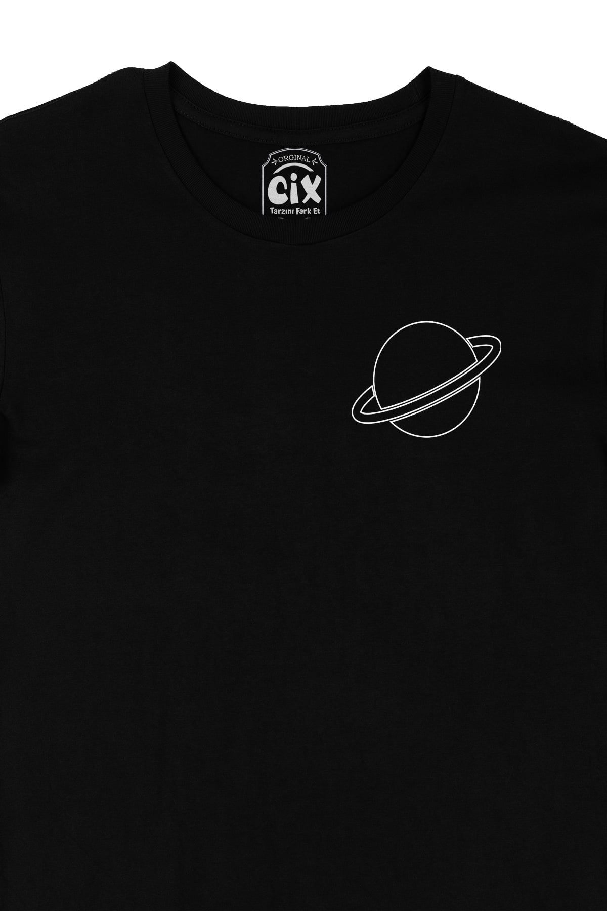 Saturn Cep Logolu Siyah Tişört