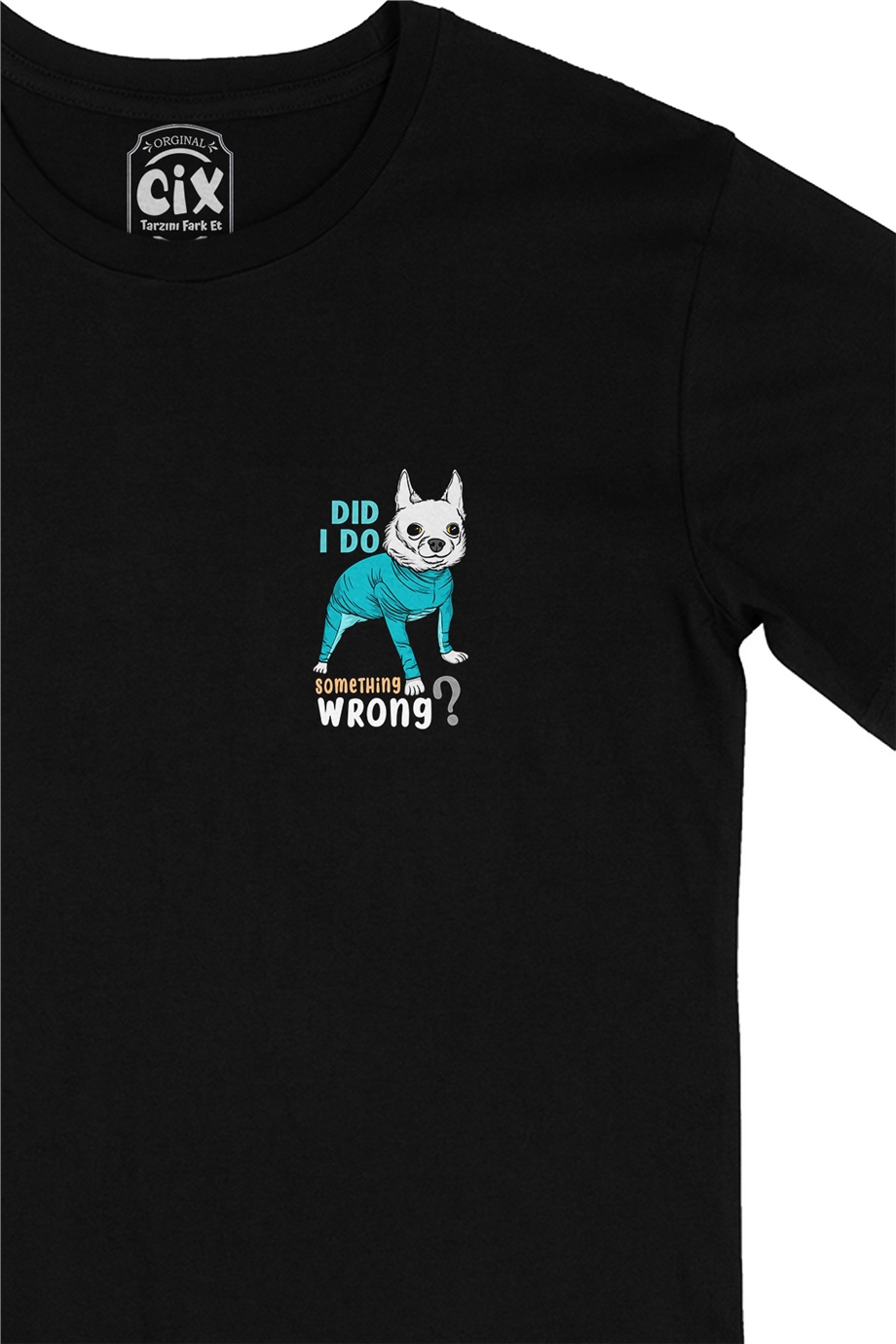 Something Wrong Dog Cep Logo Tasarımlı Siyah Tişört
