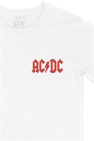 AC DC Kırmızı Logolu Cep Logo Tasarımlı Beyaz Tişört