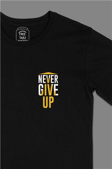Asla Pes Etme Never Give Up Cep Tasarımlı Siyah Tişört