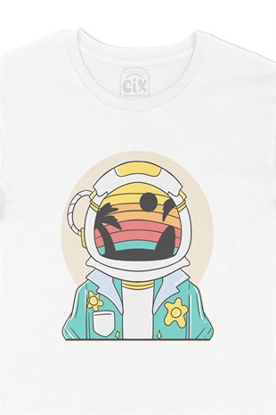 Astronot Uzayda Tişört