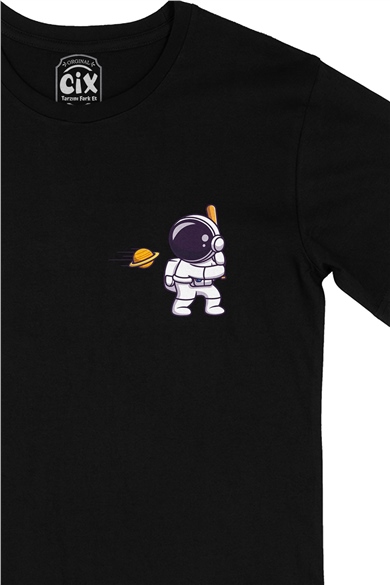 Astronot ve Beyzbol Cep Logo Tasarımlı Siyah Tişört