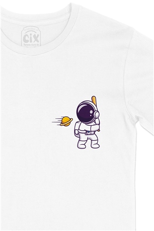 Astronot ve Beyzbol Cep Logo Tasarımlı Beyaz Tişört