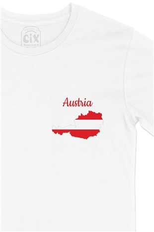 Avusturya Haritalı ve Bayraklı Cep Logo Tasarımlı Beyaz Tişört