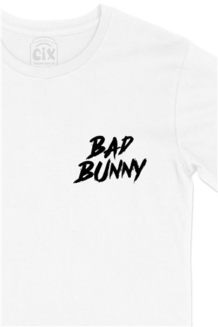 Bad Bunny Cep Logo Tasarımlı Beyaz Tişört