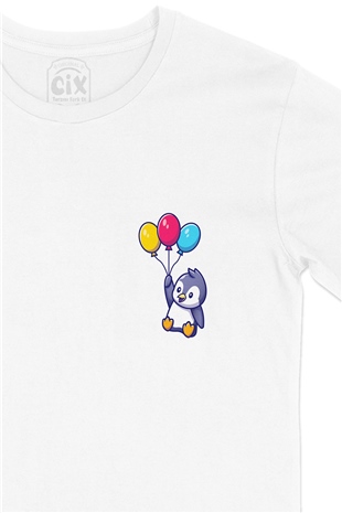 Balonlu Penguen Cep Logo Tasarımlı Beyaz Tişört