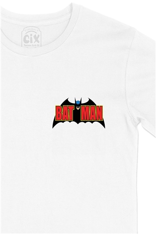 Batman Logolu Cep Logo Tasarımlı Beyaz Tişört