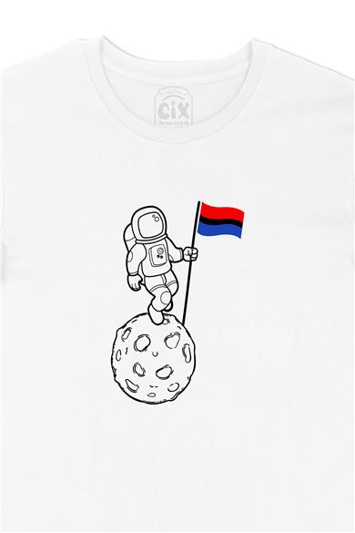 Bayraklı Astronot Beyaz Tişört