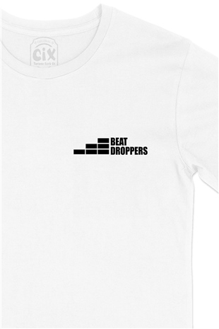 Beat Droppers Cep Logo Tasarımlı Beyaz Tişört