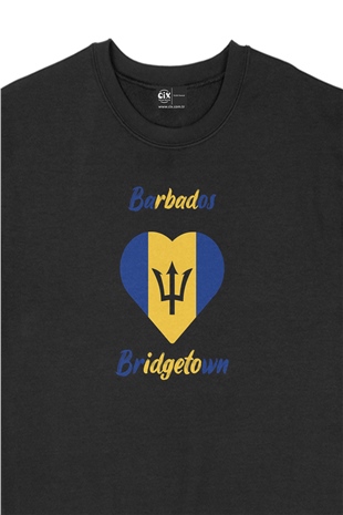 Bridgetown Barbados Bayraklı Kalpli Siyah Sweatshirt