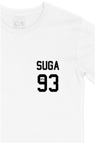 Bts Bangtan Boys Suga 93 Cep Logo Tasarımlı Beyaz Tişört