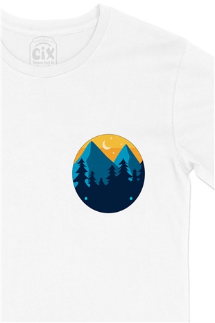 Camp Nights Cep Logo Tasarımlı Beyaz Tişört