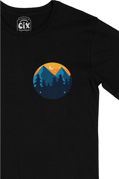 Camp Nights Cep Logo Tasarımlı Siyah Tişört