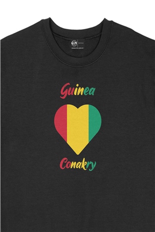 Conakry Gine Bayraklı Kalpli Siyah Sweatshirt