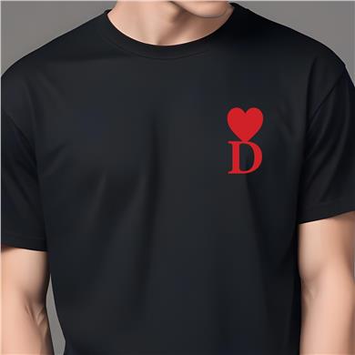 D Harf Baskılı Kalpli Siyah Tişört