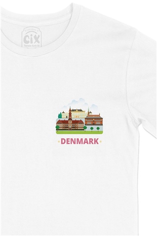 Danimarka Cep Logo Tasarımlı Beyaz Tişört