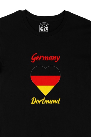 Dortmund Almanya Bayraklı Kalpli Siyah Tişört