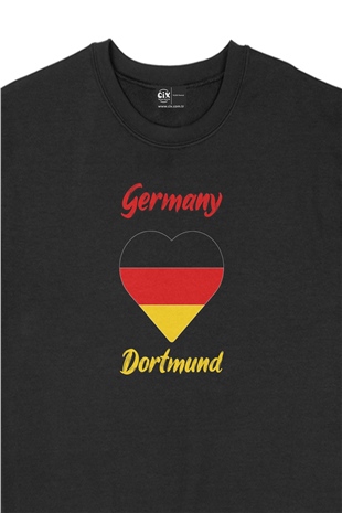 Dortmund Almanya Bayraklı Kalpli Siyah Sweatshirt
