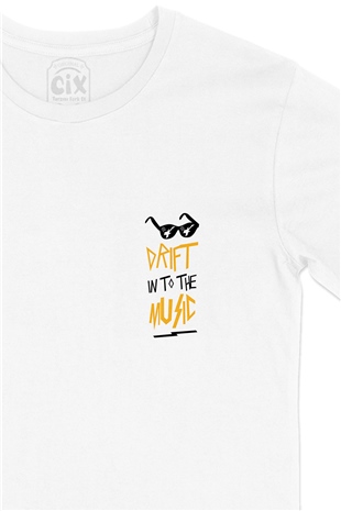 Drift In To The Music Cep Logo Tasarımlı Beyaz Tişört