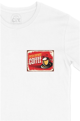 Fresh Brewed Coffee Cep Logo Tasarımlı Beyaz Tişört