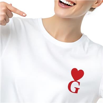 G Harf Baskılı Kalpli Boyfriend Beyaz Tişört