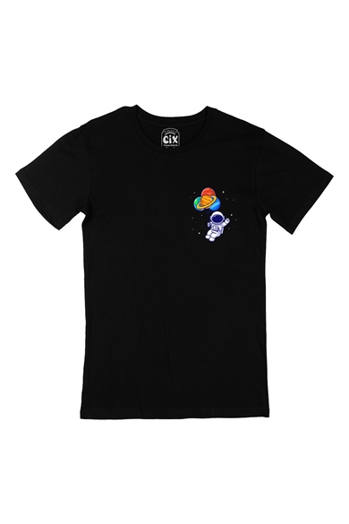 Gezegen Balonlu Astronot Cep Logo Tasarımlı Siyah Tişört