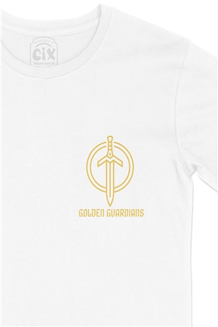 Golden Guardians Cep Logo Tasarımlı Beyaz Tişört